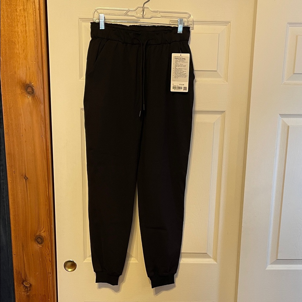 lululemon athletica Black stretch HR jogger